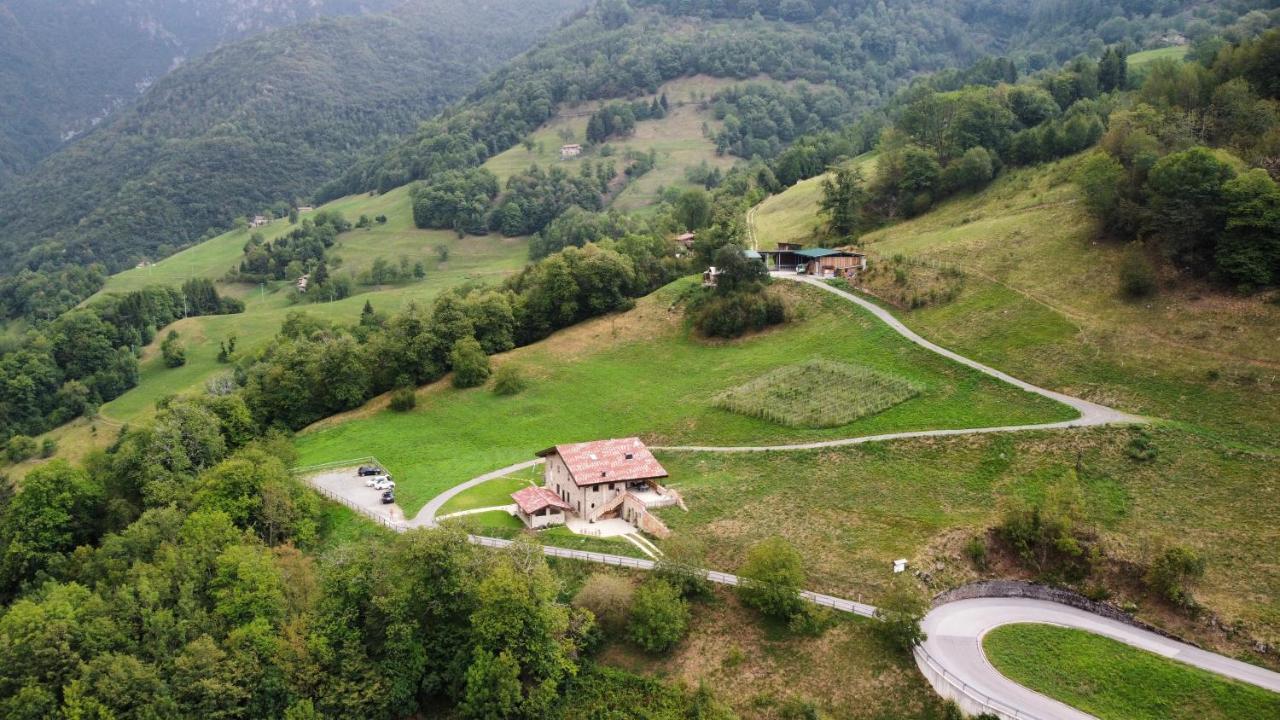 Agriturismo Piane Villa Ono Degno Luaran gambar